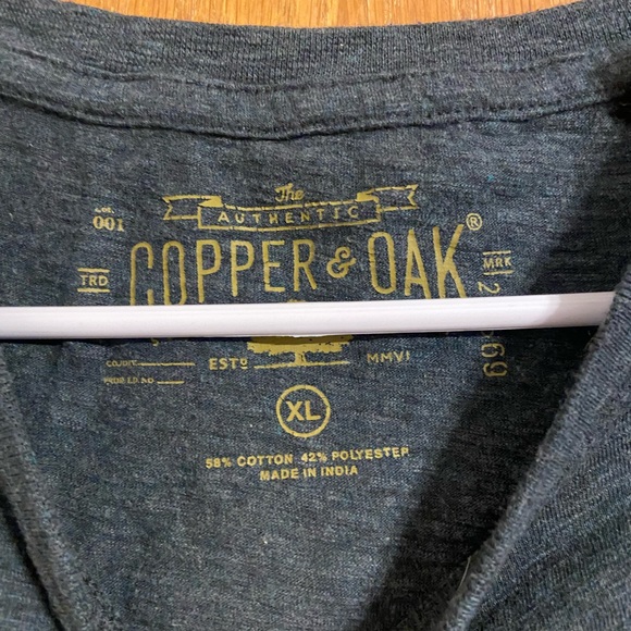 Selling a Copper & Oak brand pocket tee - Picture 3 of 3